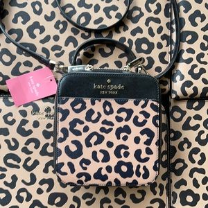 Kate Spade daisy graphic leopard vanity crossbody